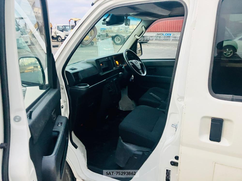 Daihatsu HIJET CARGO 2018-11 678200-9