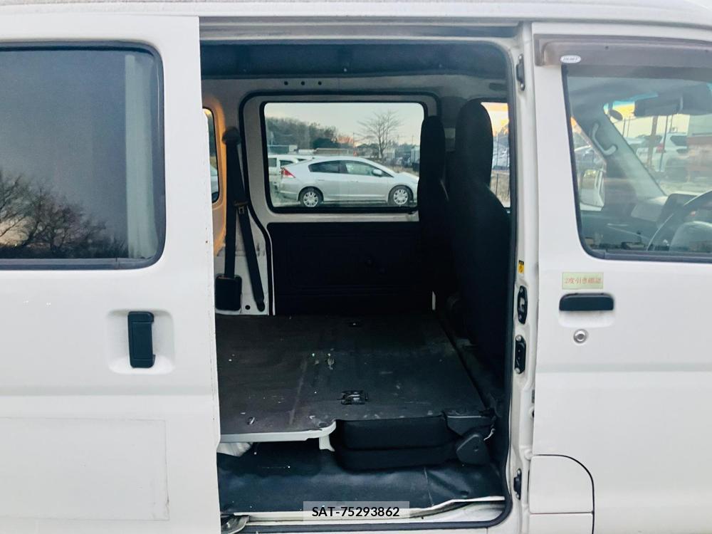 Daihatsu HIJET CARGO 2018-11 678200-10