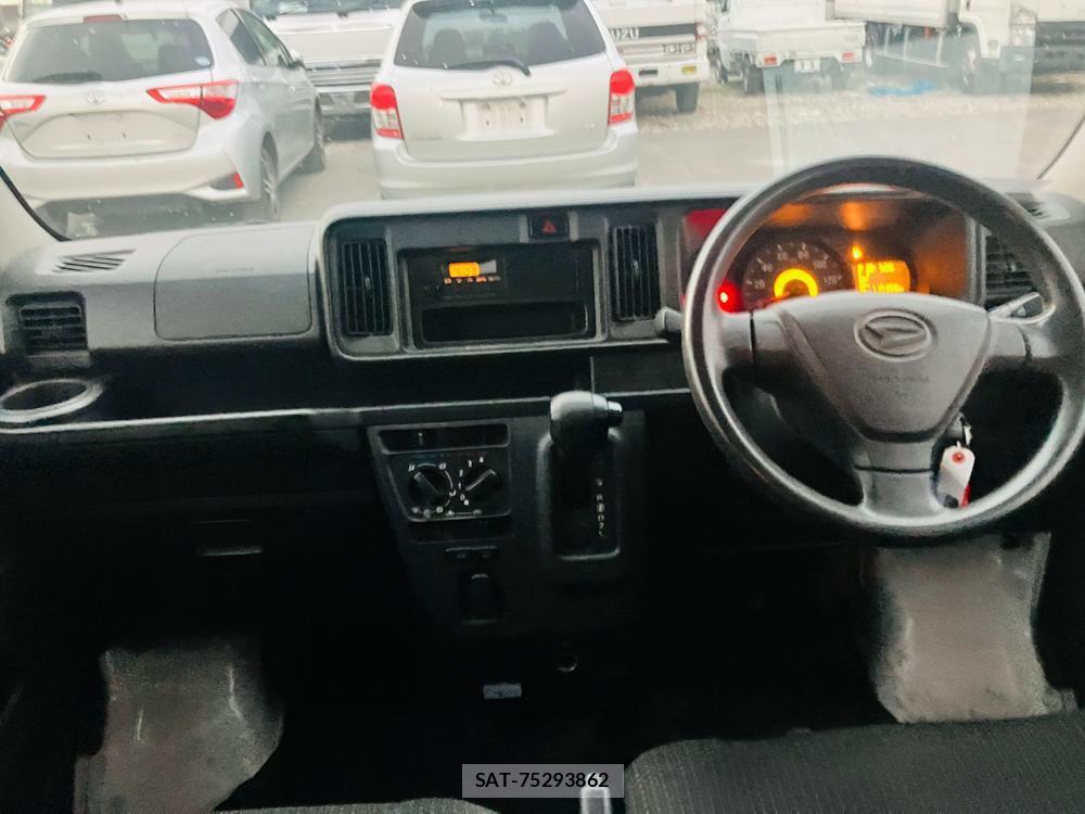 Daihatsu HIJET CARGO 2018-11 678200-12