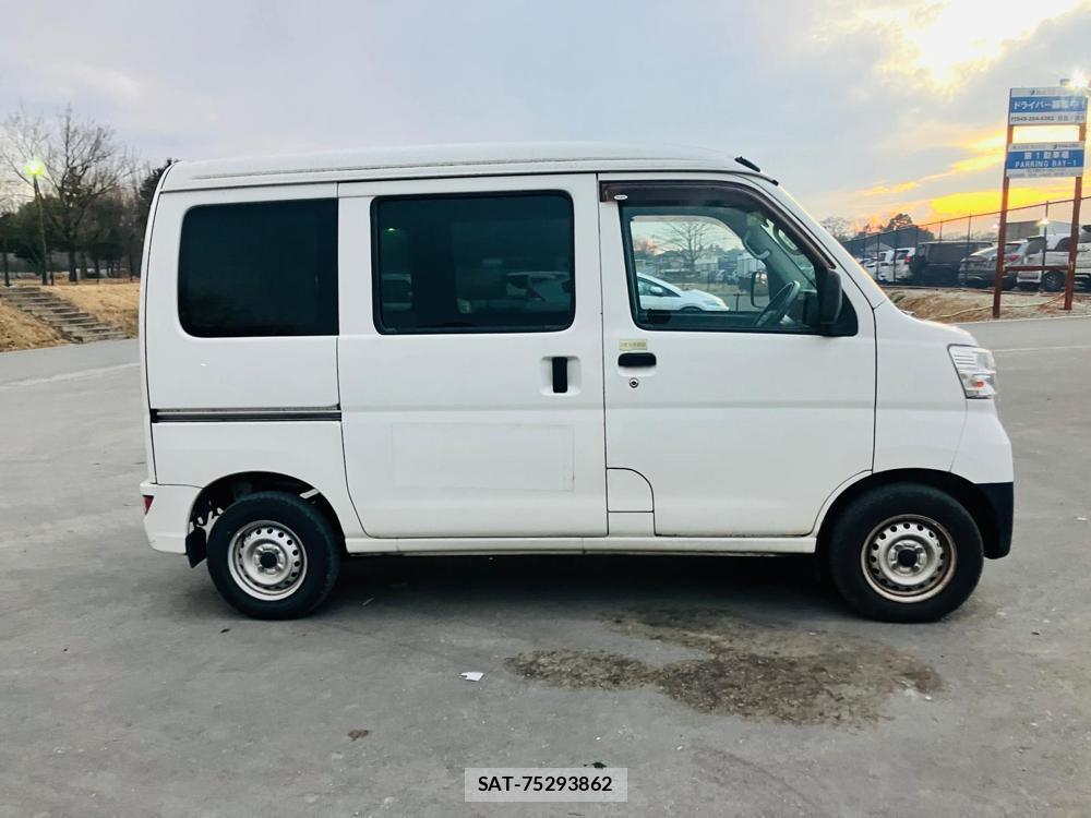 Daihatsu HIJET CARGO 2018-11 678200-1