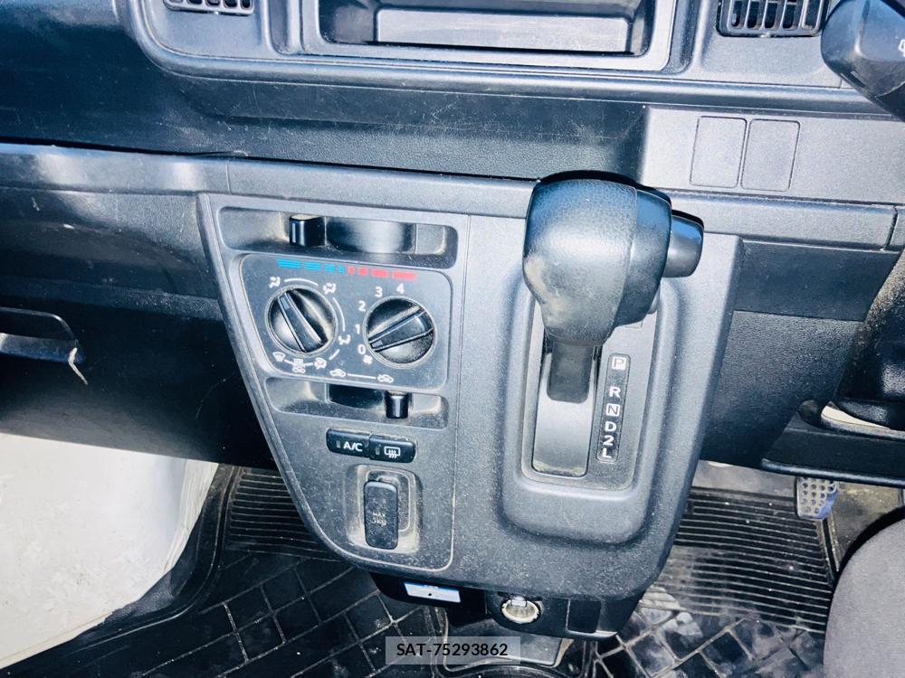 Daihatsu HIJET CARGO 2018-11 678200-20