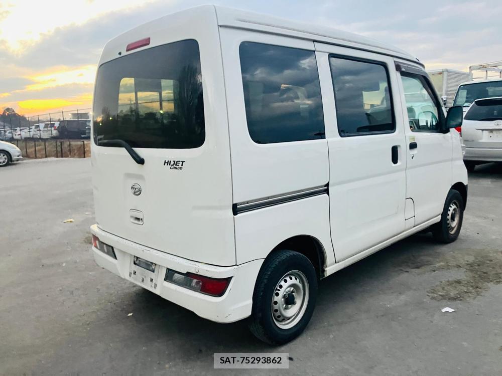 Daihatsu HIJET CARGO 2018-11 678200-2