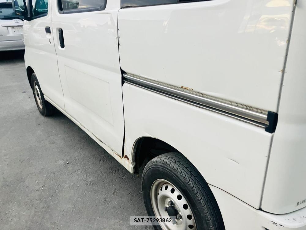 Daihatsu HIJET CARGO 2018-11 678200-30