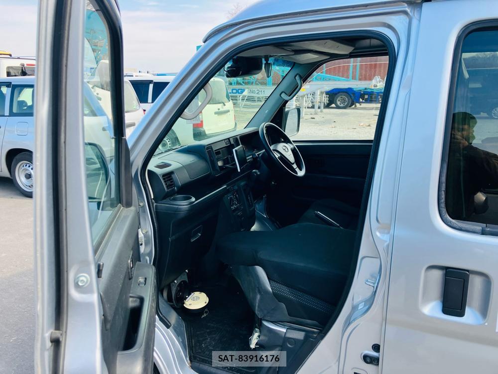 Daihatsu HIJET CARGO 2018-11 737480-9