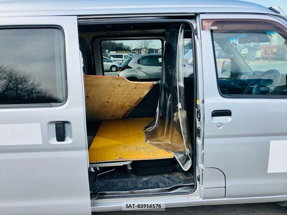 Daihatsu HIJET CARGO 2018-11 737480-10