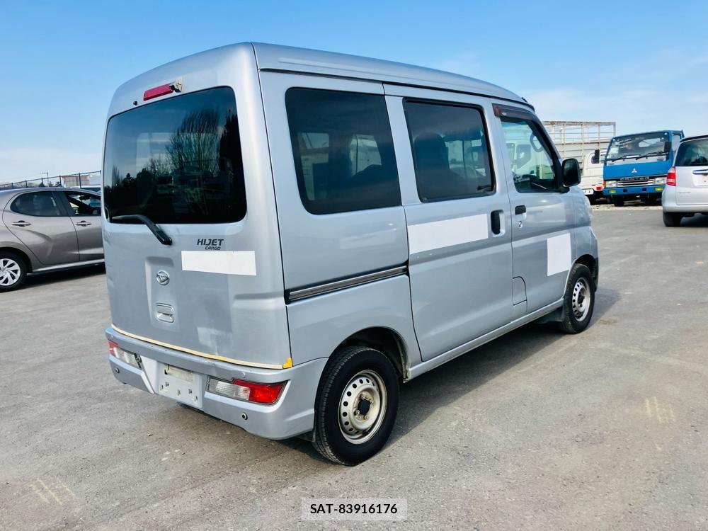 Daihatsu HIJET CARGO 2018-11 737480-2