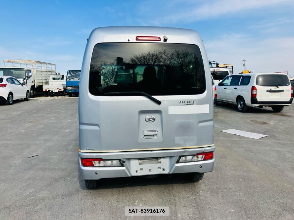 Daihatsu HIJET CARGO 2018-11 737480-3