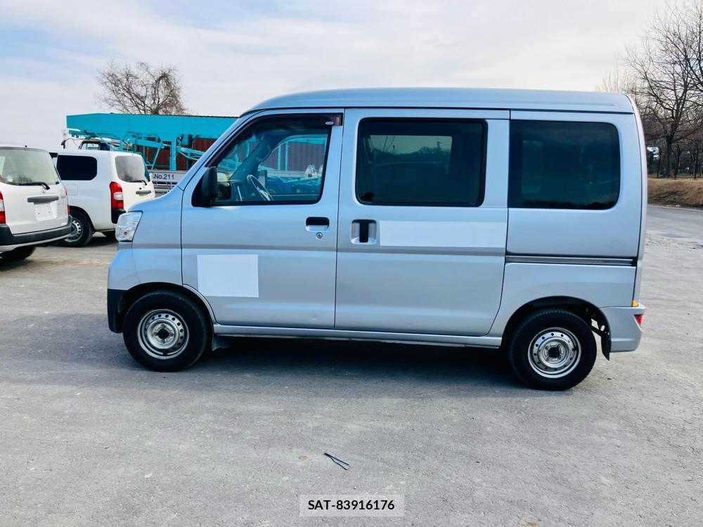 Daihatsu HIJET CARGO 2018-11 737480-5