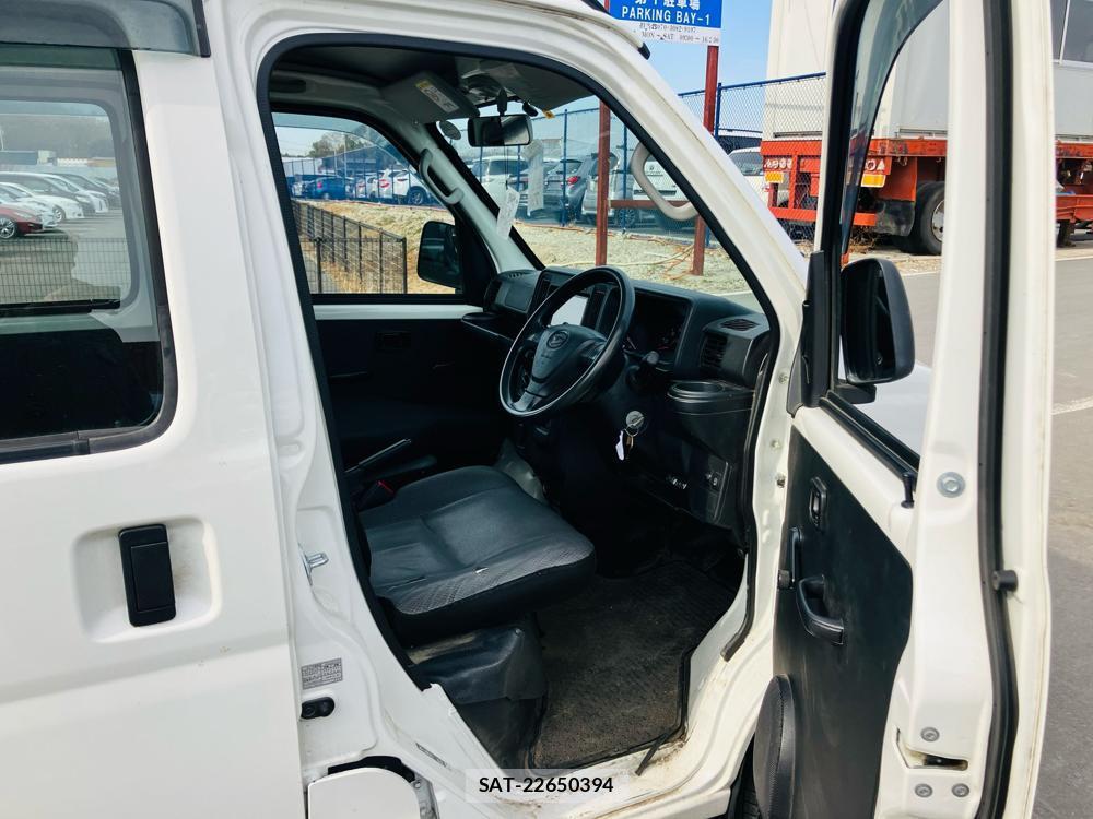 Daihatsu HIJET CARGO 2019-04 737481-8