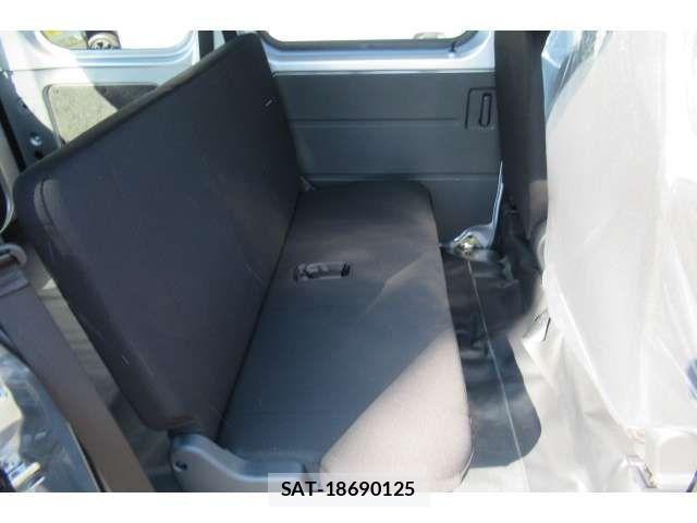 Daihatsu HIJET CARGO 2024-11 1052732-13
