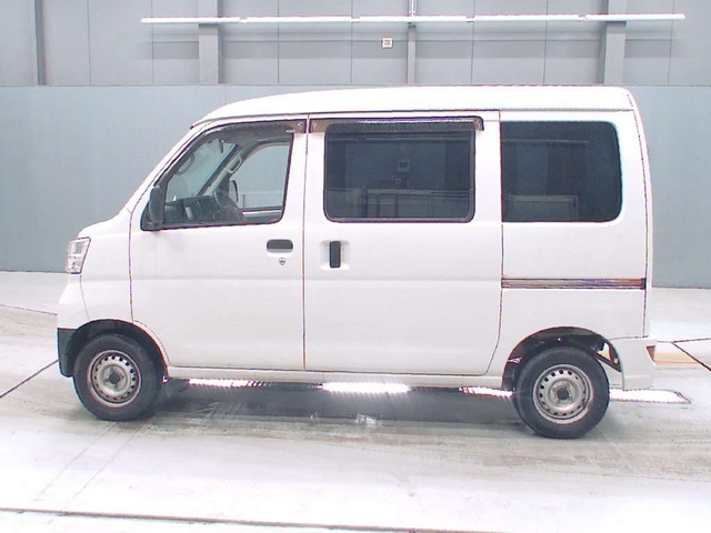 Daihatsu HIJET CARGO 2020-04 1076724-2