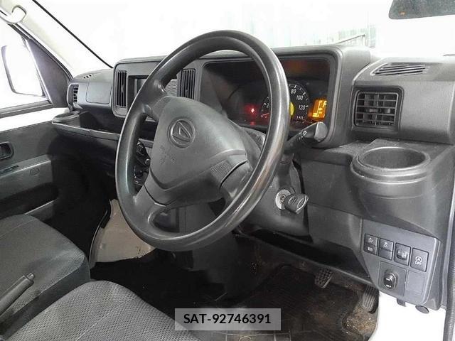 Daihatsu HIJET CARGO 2020-03 1076863-6