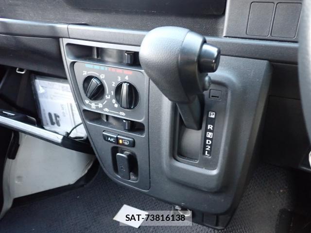 Daihatsu HIJET CARGO 2020-02 1076842-11