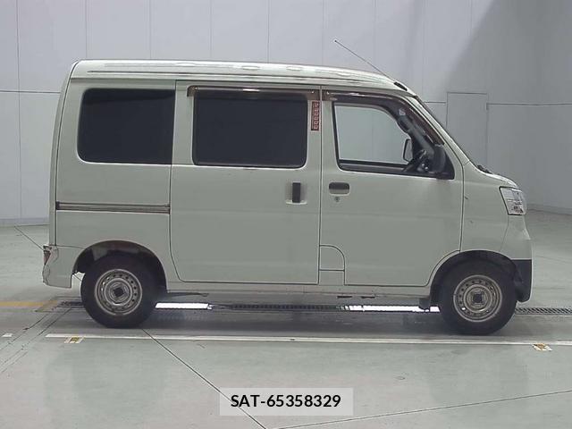 Daihatsu HIJET CARGO 2019-05 1076859-2