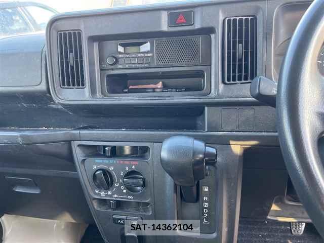 Daihatsu HIJET CARGO 2020-02 1076852-6