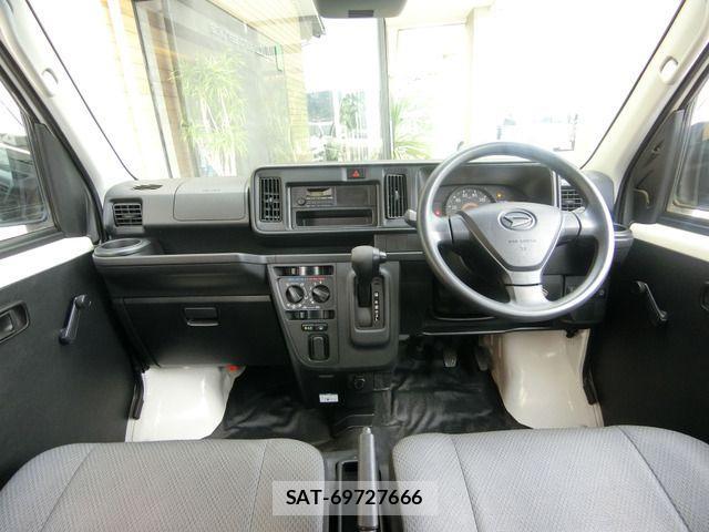 Daihatsu HIJET CARGO 2018-02 1092029-2