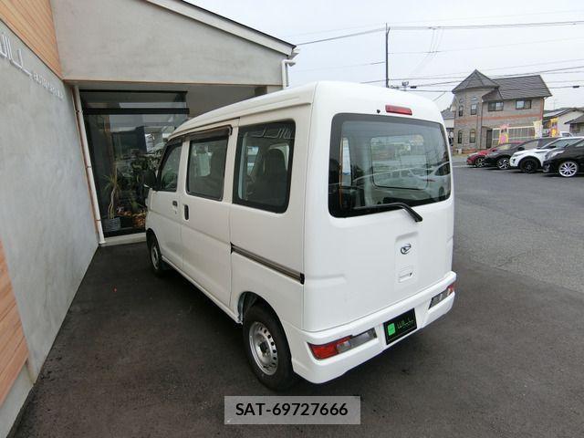 Daihatsu HIJET CARGO 2018-02 1092029-6