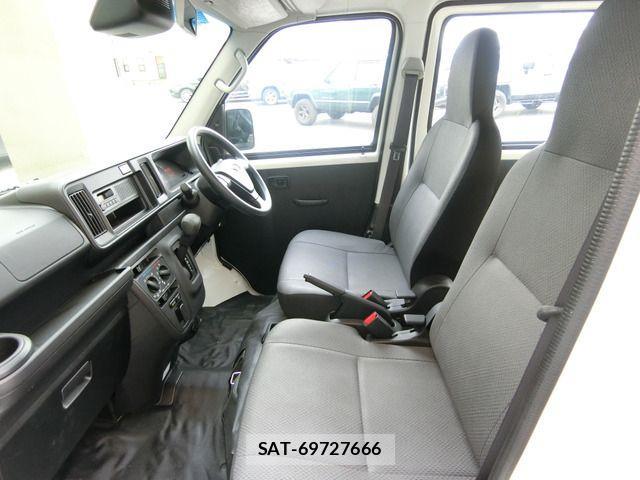 Daihatsu HIJET CARGO 2018-02 1092029-8