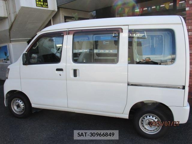Daihatsu HIJET CARGO 2013-06 1206738-9