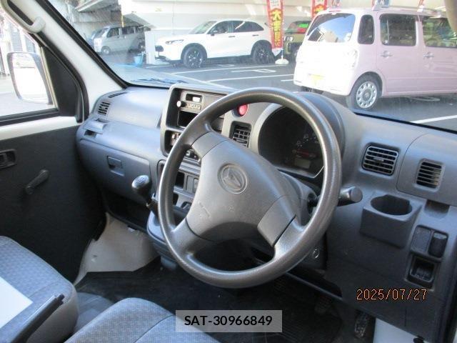 Daihatsu HIJET CARGO 2013-06 1206738-1
