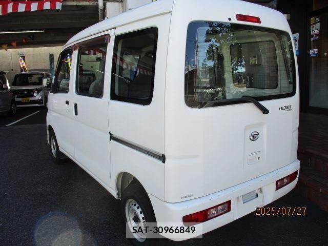 Daihatsu HIJET CARGO 2013-06 1206738-2