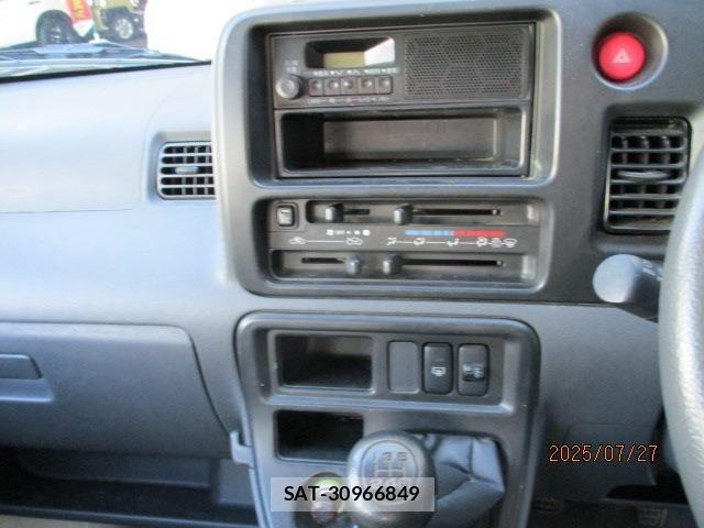 Daihatsu HIJET CARGO 2013-06 1206738-3
