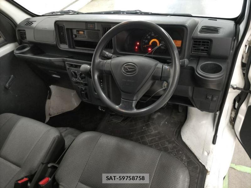 Daihatsu HIJET CARGO 2020 1262776-4