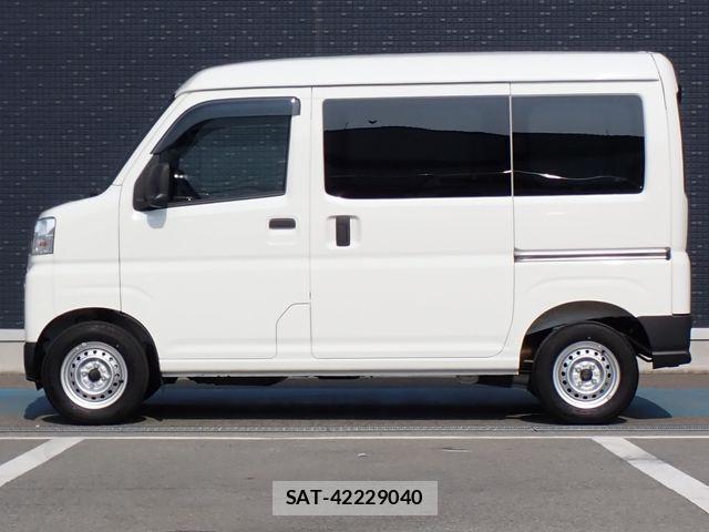 Daihatsu HIJET CARGO 2023-07 1299340-10