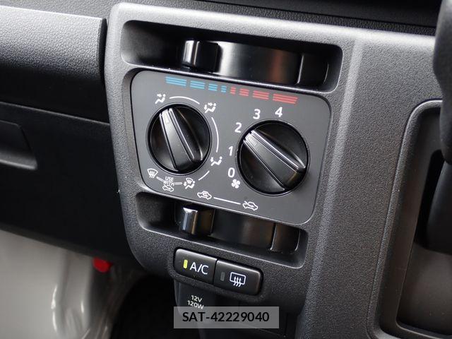 Daihatsu HIJET CARGO 2023-07 1299340-5