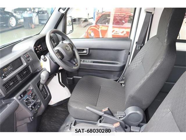 Daihatsu HIJET CARGO 2024-03 1302142-4