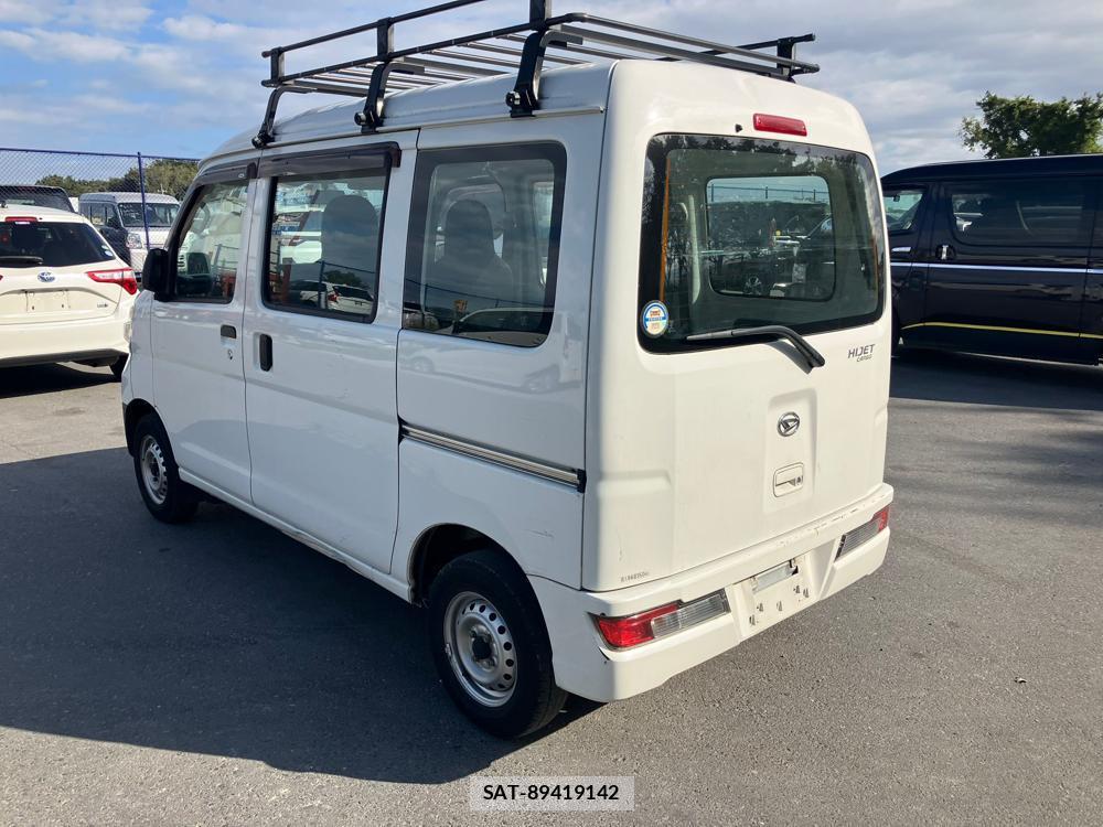 Daihatsu HIJET CARGO 2019 1300064-2