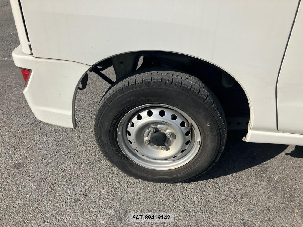 Daihatsu HIJET CARGO 2019 1300064-34
