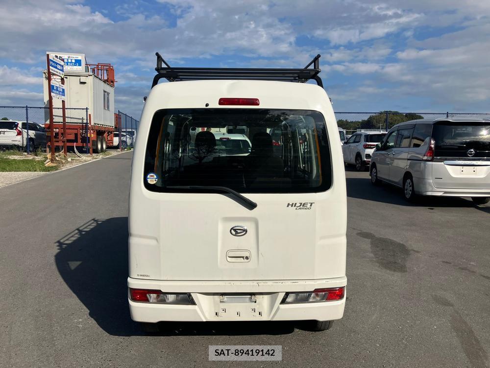Daihatsu HIJET CARGO 2019 1300064-3