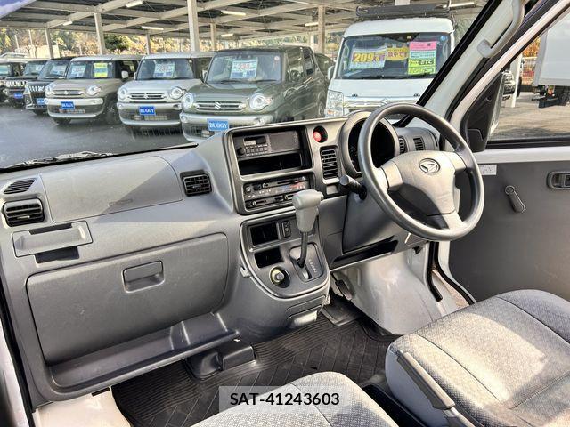 Daihatsu HIJET CARGO 2017-06 1825144-11