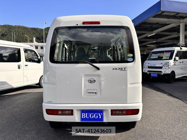 Daihatsu HIJET CARGO 2017-06 1825144-4