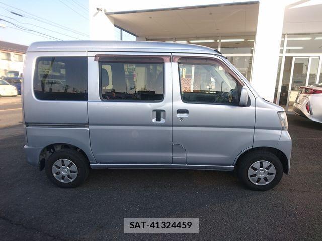 Daihatsu HIJET CARGO 2012-06 2349758-9