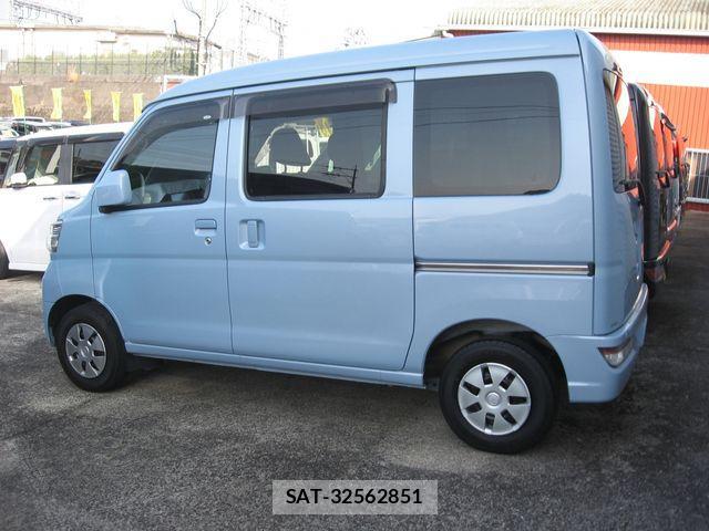 Daihatsu HIJET CARGO 2018-05 2777229-1