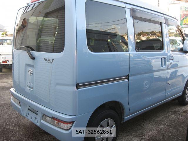 Daihatsu HIJET CARGO 2018-05 2777229-2