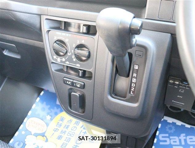Daihatsu HIJET CARGO 2018-10 3375012-18