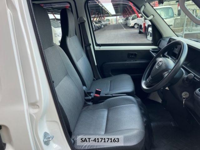 Daihatsu HIJET CARGO 2019-10 3375021-17