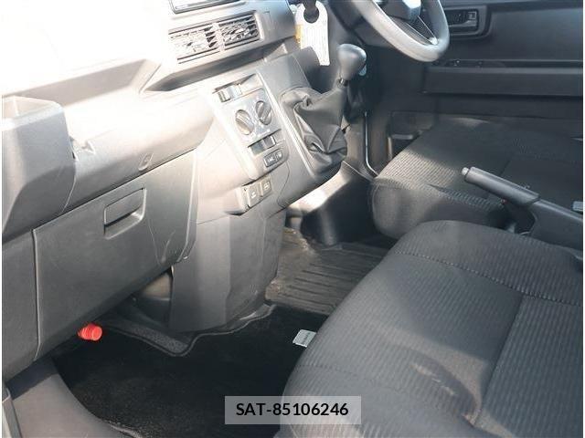 Daihatsu HIJET CARGO 2024-07 3671580-14