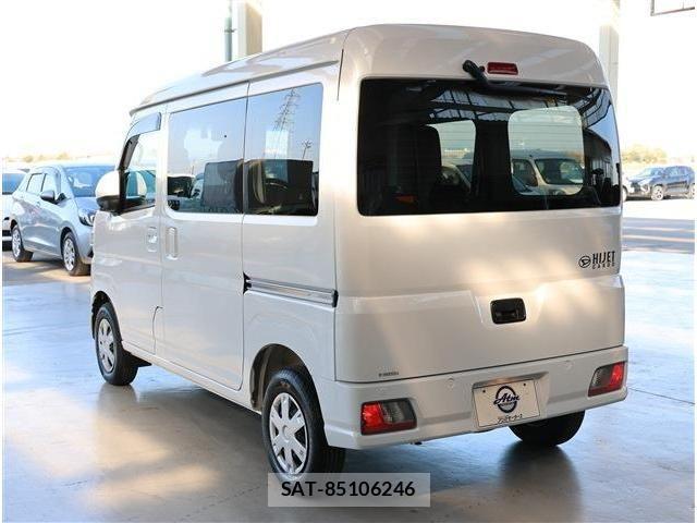 Daihatsu HIJET CARGO 2024-07 3671580-21