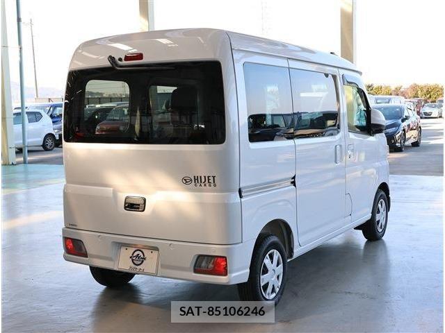 Daihatsu HIJET CARGO 2024-07 3671580-6