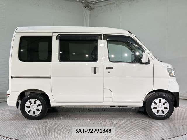 Daihatsu HIJET CARGO 2018-10 3671587-3