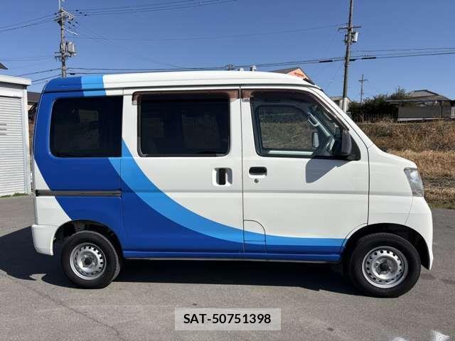 Daihatsu HIJET CARGO 2017-12 3714435-3