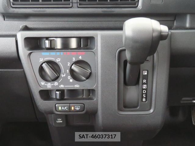 Daihatsu HIJET CARGO 2023-10 3832896-13
