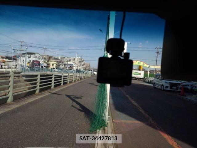 Daihatsu HIJET CARGO 2019-05 4043306-16