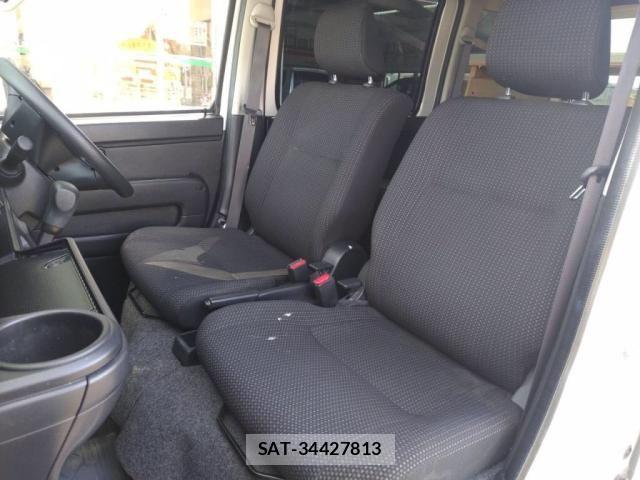 Daihatsu HIJET CARGO 2019-05 4043306-23