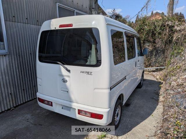Daihatsu HIJET CARGO 2015-08 4324896-1