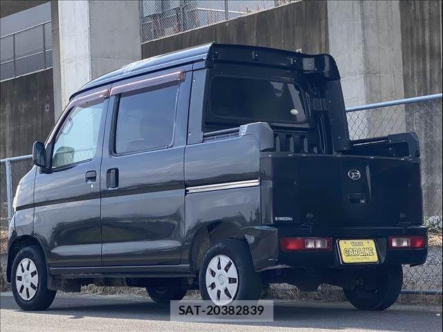 Daihatsu HIJET CARGO 2010-11 4371082-10